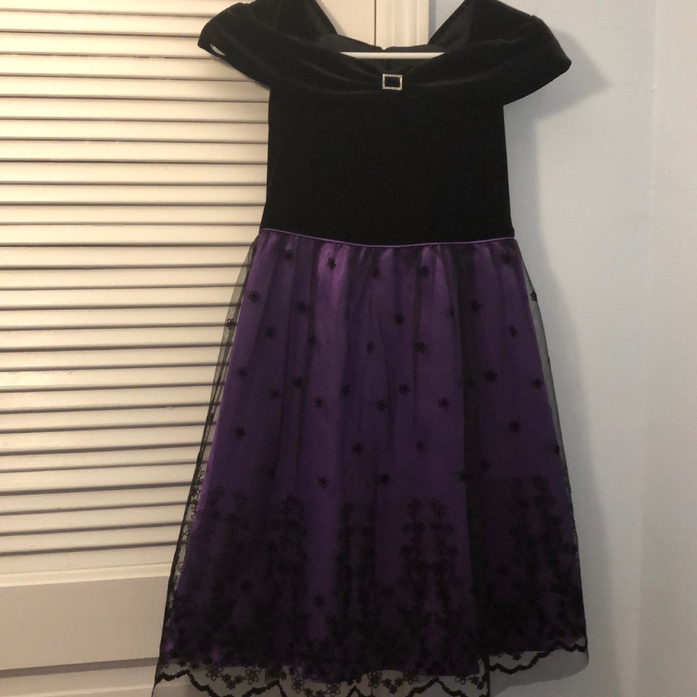 Girls holiday dress